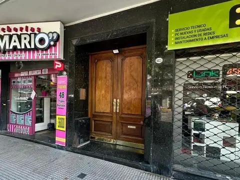 Av. Gaona 1400, Piso 1