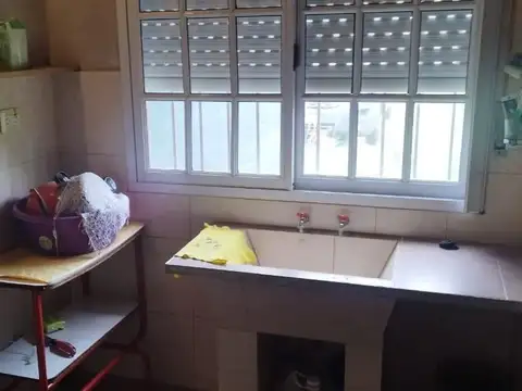  UN LOTE DE GRANDES DIMENCIONES 