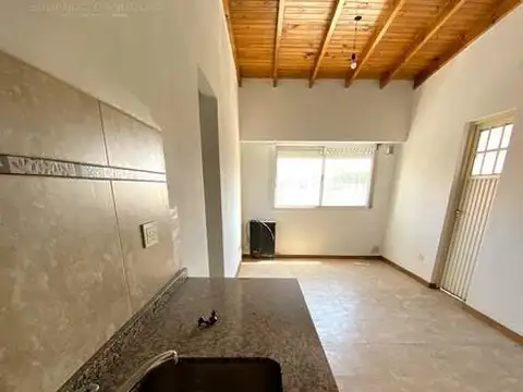 Depto Tipo Casa en Venta en Remedios De Escalada, USD 58.000