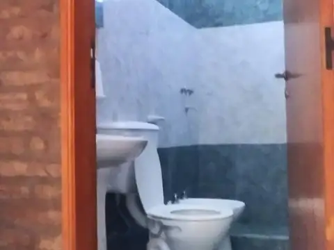 Casa en Alquiler con 1 cochera