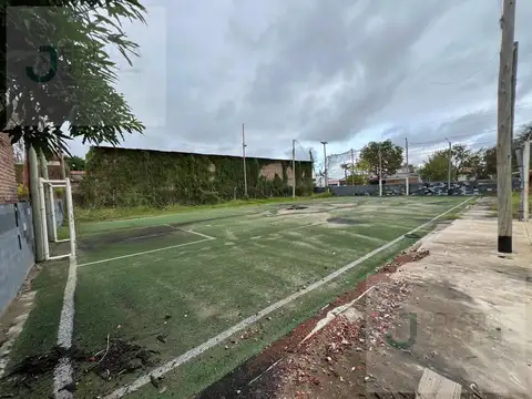 Lindo terreno de 900m2 de esquina!