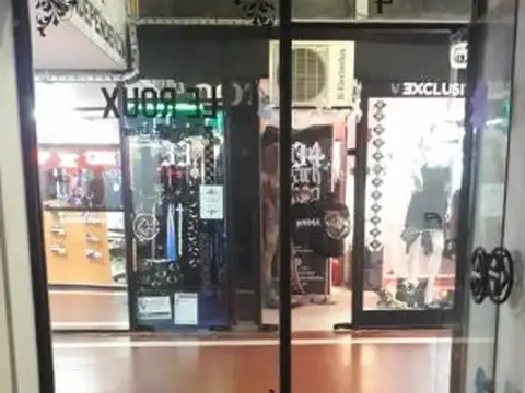 SARMIENTO 922 - LOCAL COMERCIAL -