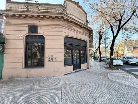 Local en Venta 80 años