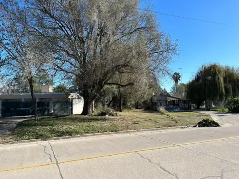 Terreno en Venta en Villa María sobre  Costanera con Vista al Rió