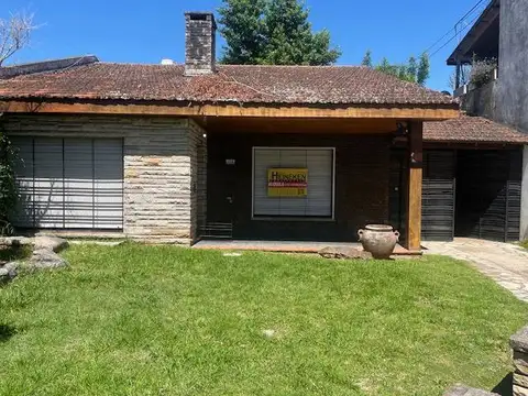 Casa en alquiler en Merlo Sur