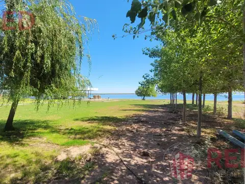 Terreno en Mari Menuco