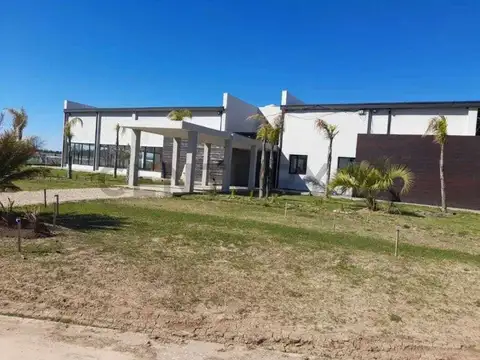 Sargento cabral , Piso 0