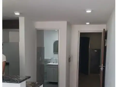 EXCELENTE MONOAMBIENTE EN SANTA FE 3900