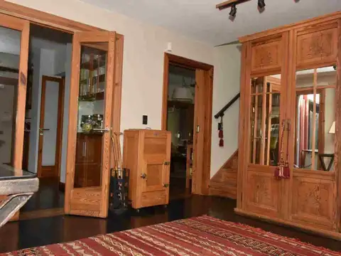 Casa 5 ambientes con 3 baños