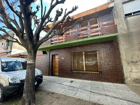 Casa - Venta - Argentina, Caseros - Pringles  2900
