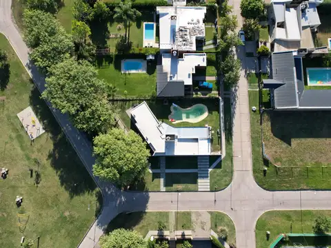 Cantegril, Funes - El Mortero y Calle 4