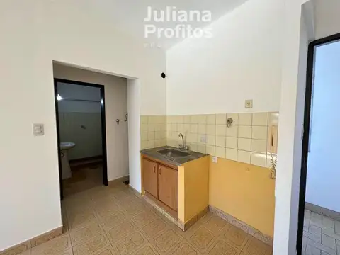 Departamento dos ambientes en alquiler - Florencio Varela