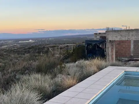 Ruta Panamericana 100, Piso 0