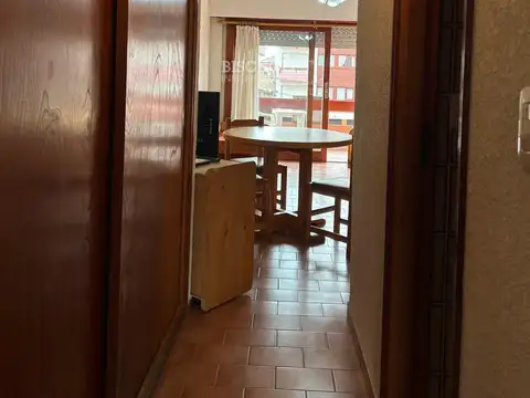 DEPARTAMENTO 2 AMBIENTES, CON COCHERA Y VISTA AL MAR, ZONA SUR!