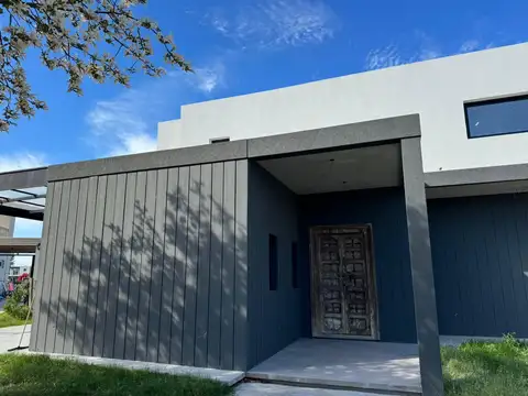 Casa en Venta 1 año