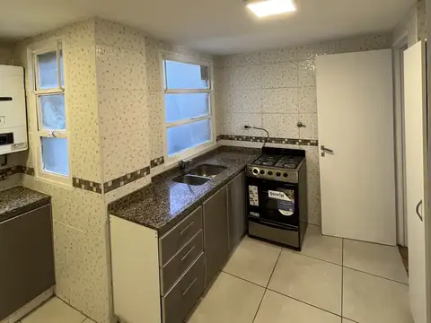 Departamento 4 ambientes con 2 baños