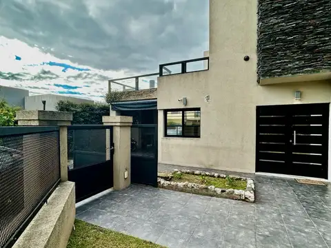 Casa a la venta en Cantegril. Se aceptan permuta y se escuchan ofertas.