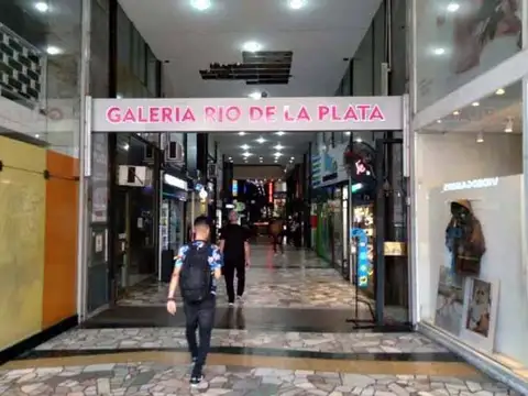 Avenida Cabildo 2200, Piso 0