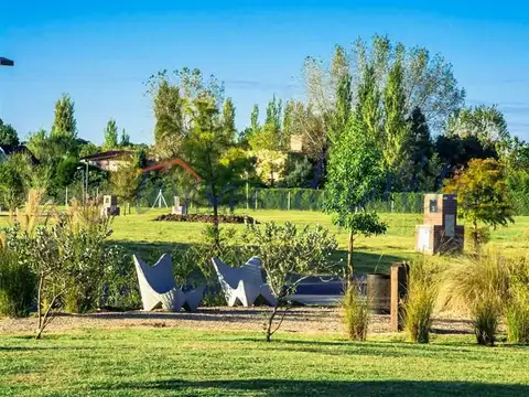 AYRES PLAZA - C3  (   31032 )