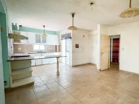 Ricardo Rojas  al 3600 entre Jose Ingenieros y Manuel Garcia