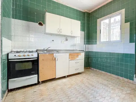 Casa 7 ambientes con 4 baños