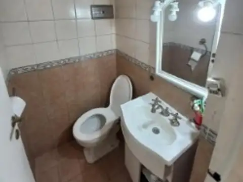 VENTA 4 AMBIENTES  CON BALCON AL FTE .SARMIENTO AL  3000