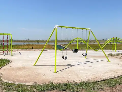 Av. Arturo Illia Bis y Golondrinas