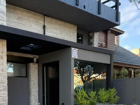 Mendoza e/ Avellaneda y Alvarado al 3000