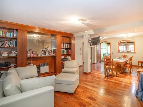 VENTA CASA 7 AMBIENTES OLIVOS ROCHE MUTIFAMILIAR