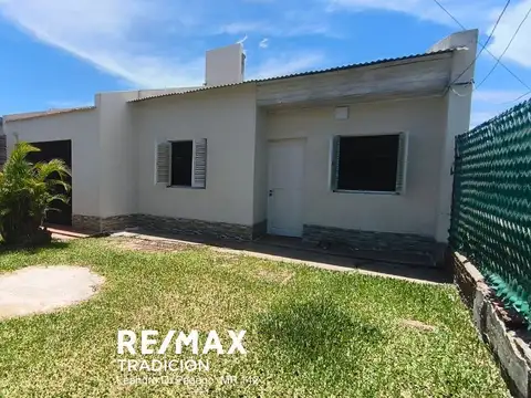 Casa 4 ambientes con 1 baño