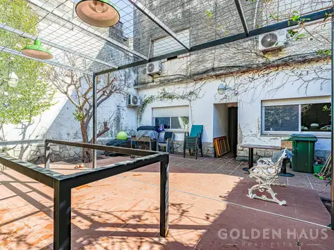 Depto Tipo Casa en Venta con 1 cocheras