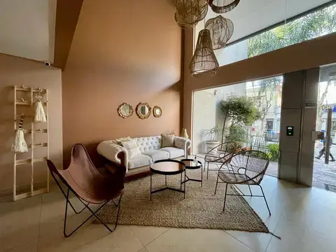 Del Valle Iberlucea al 2800