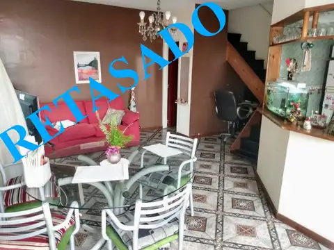 Depto Tipo Casa en Venta de 3 ambientes