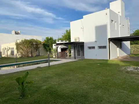 Casa en Venta en Roldan, USD 148.000