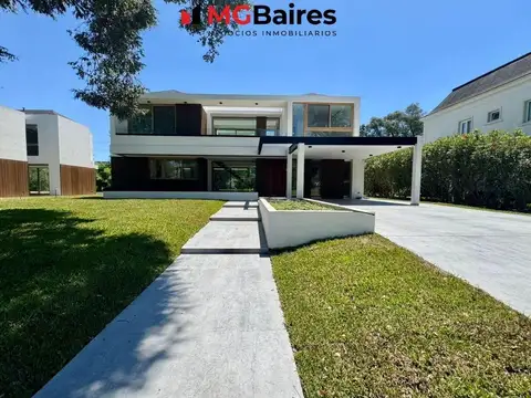 Casa en Venta de 5 dormitorios