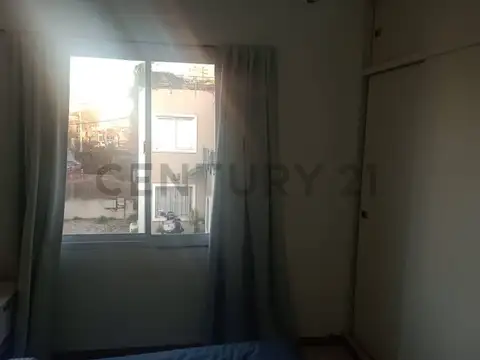 vicente lopez 1900, Piso 1