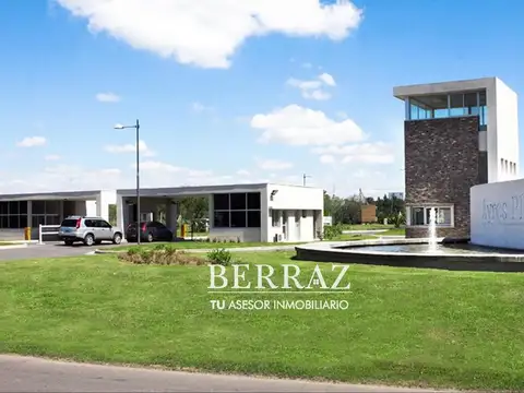 Terreno en Venta en Ayres Plaza, USD 210.000