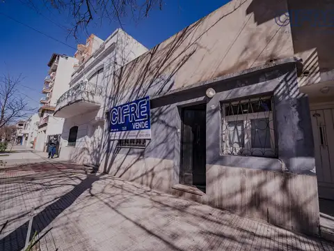 PH de 3 ambientes en PB con patio y terraza de toda la superficie en Villa Pueyrredon