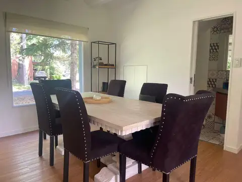 Casa 4 ambientes con 3 baños