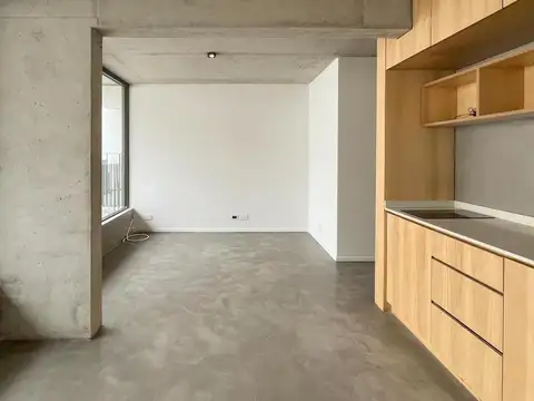 OFICINA A ESTRENAR CON BALCÓN