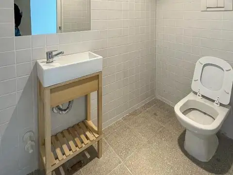 OFICINA A ESTRENAR CON BALCÓN