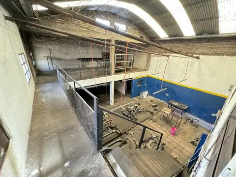 Galpon en Venta 23  mts Fondo