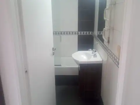 Departamento en Venta en Monserrat, USD 79.000