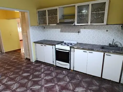 Casa en Venta con 6 cocheras