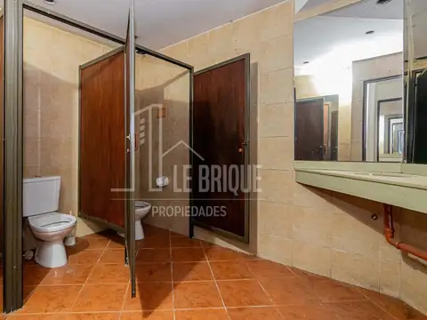 Local en Venta 30 años