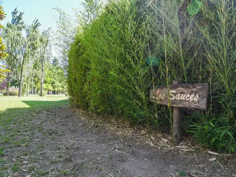 Casa 6 ambientes con 2 baños