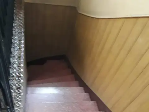 casa epmplazada en 2 plantas con 3 habitaciones y amplio garage