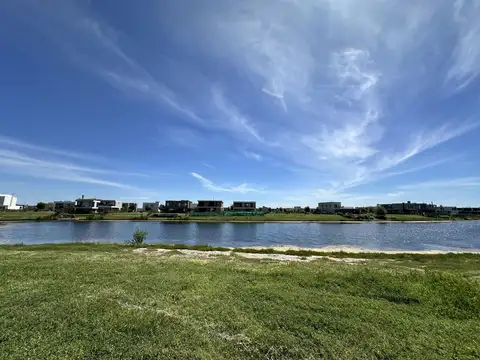 Terreno en Venta 16  mts Fondo