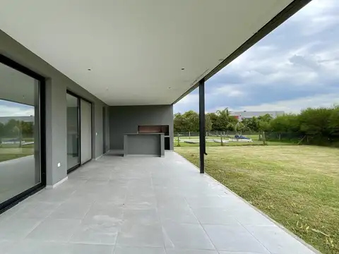 Casa en Venta en Puertos - Barrio Ceibos, USD 315.000