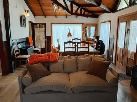 Casa en Alquiler de 4 dormitorios
